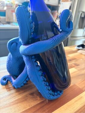 3D Printed Octopus Wine Bottle Holder |